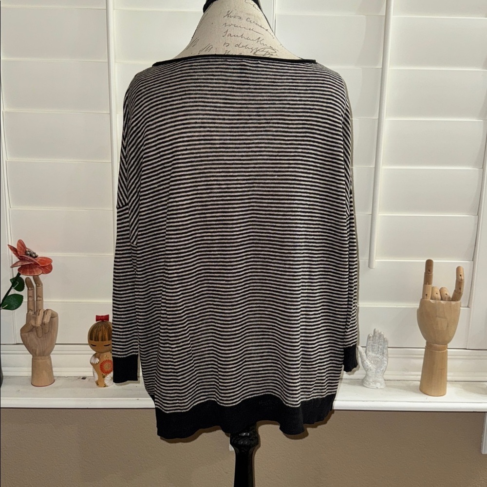 Eileen Fisher Black White Striped Linen Sweater - Picture 4 of 9